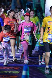 BIB: 4905, 4906
                            <button type="button" onclick="openModal(26234072)" class="btn btn-primary btn-sm float-right btn-popup" data-toggle="modal" data-target=".modal-high-quality">
                        <i class="fas fa-shopping-cart"></i> Add to Cart
                    </button>
                                            <button type="button" onclick="isThisMe(26234072, true)" class="btn btn-success btn-sm float-right btn-popup btn-isme hidden" data-toggle="tooltip" data-placement="bottom" title="นี่คือรูปของคุณใช่ไหม คลิกที่นี่เพื่อเอาเข้าอัลบั้ม">
                        <i class="fas fa-plus"></i> Add to album
                    </button>
                    <button type="button" onclick="isThisMe(26234072, false)" class="btn btn-warning btn-sm float-right btn-popup btn-isnotme hidden">
                        <i class="fas fa-ban"></i> Remove from album
                    </button>